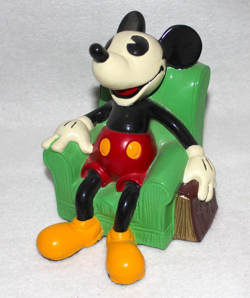gsfa-mickey-mouse-ceramic-chair-book-01